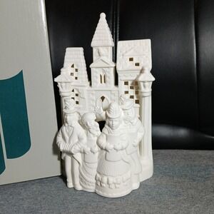 PartyLite porcelain Village Carolers Tea Light P0204 In Box holiday decor White